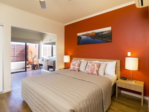 One Bedroom Deluxe Apartment